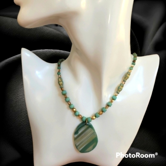 HANDMADE Agate Pendant Czech Glass Owl Aventurine Beaded Collar Necklace - Picture 1 of 5